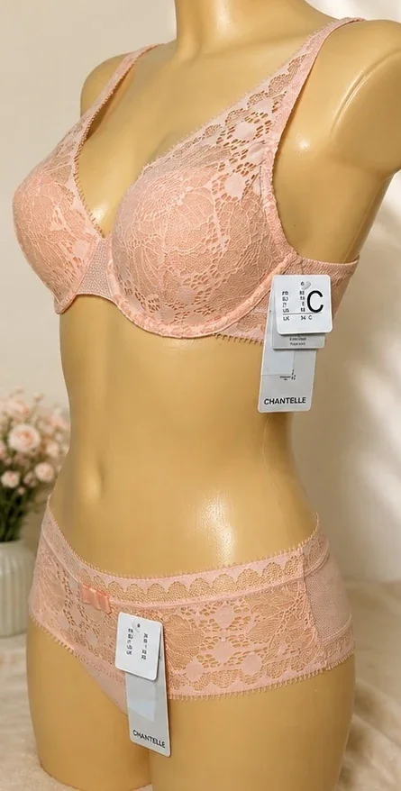 Chantelle Day To Night komplet 75C i majtki 36/S brzoskwiniowo-pudrowy - bok