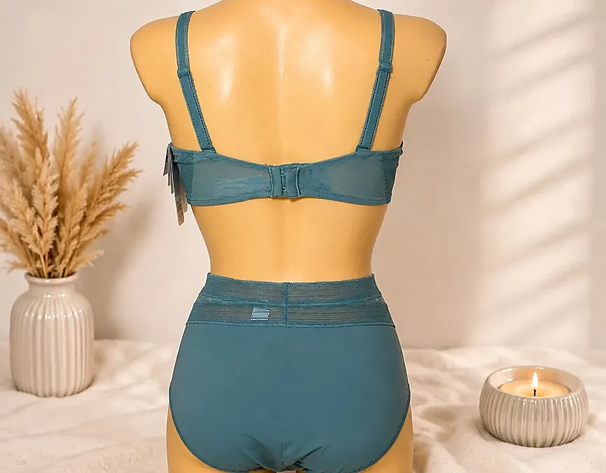 Chantelle True Lace komplet 80E i figi 40 zielono-turkusowy - tył