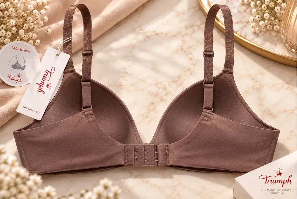 Triumph Body Make-Up Soft Touch 75B Rose Brown - back and fastening